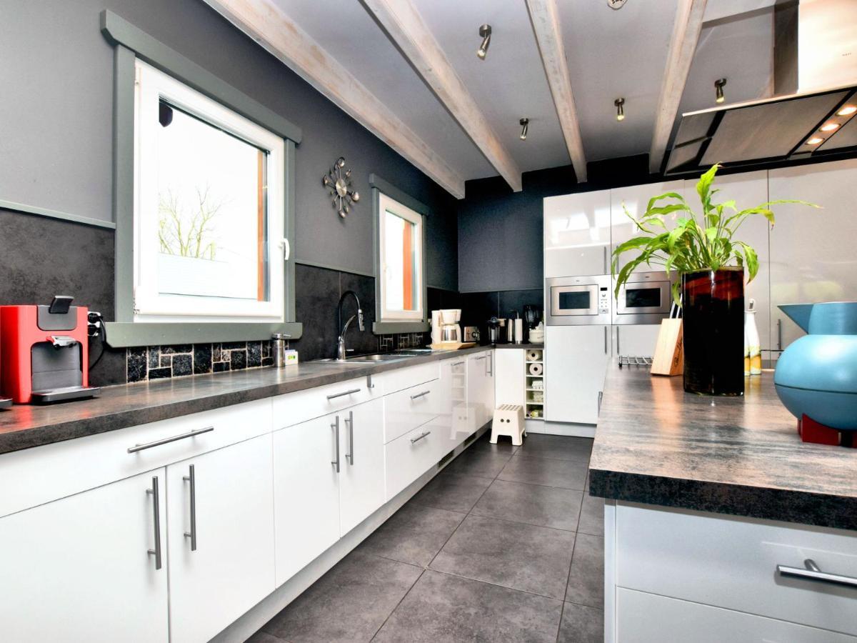 Beautiful Villa With Heated Outdoor Pool Manhay Exterior foto