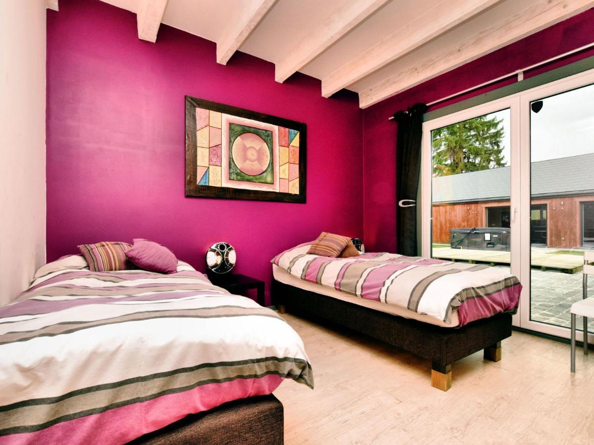 Beautiful Villa With Heated Outdoor Pool Manhay Exterior foto